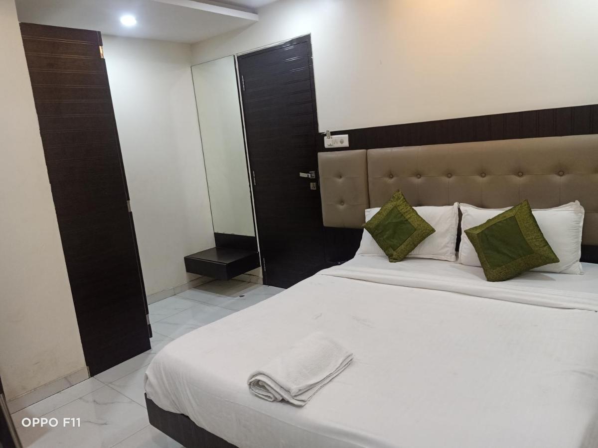Hotel Bkc Palace Inn - Jio World Convention Center And Us Visa Center హోటల్ బి కే సి ప్యాలెస్ ఇన్ Мумбай Екстериор снимка