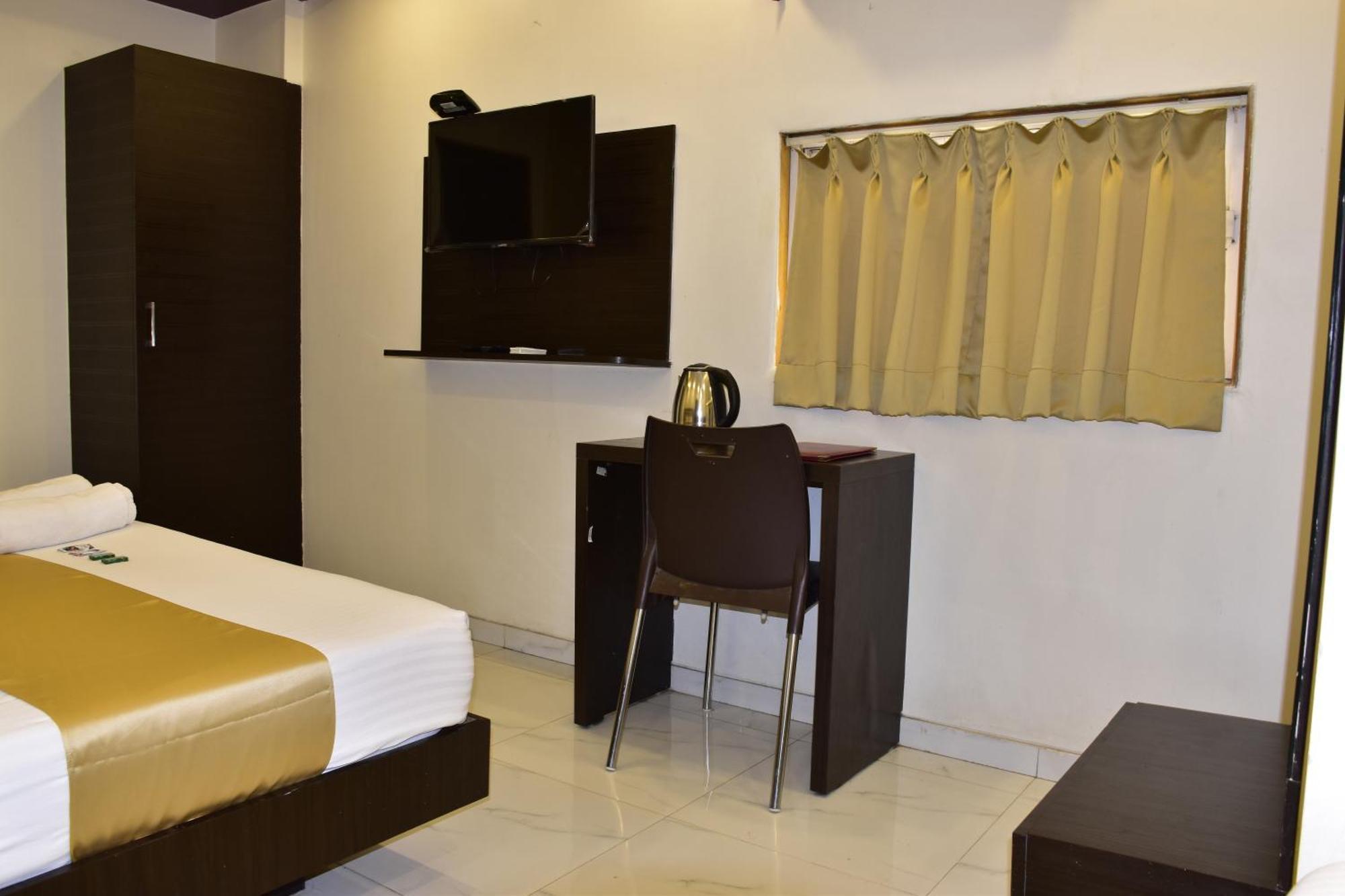 Hotel Bkc Palace Inn - Jio World Convention Center And Us Visa Center హోటల్ బి కే సి ప్యాలెస్ ఇన్ Мумбай Екстериор снимка