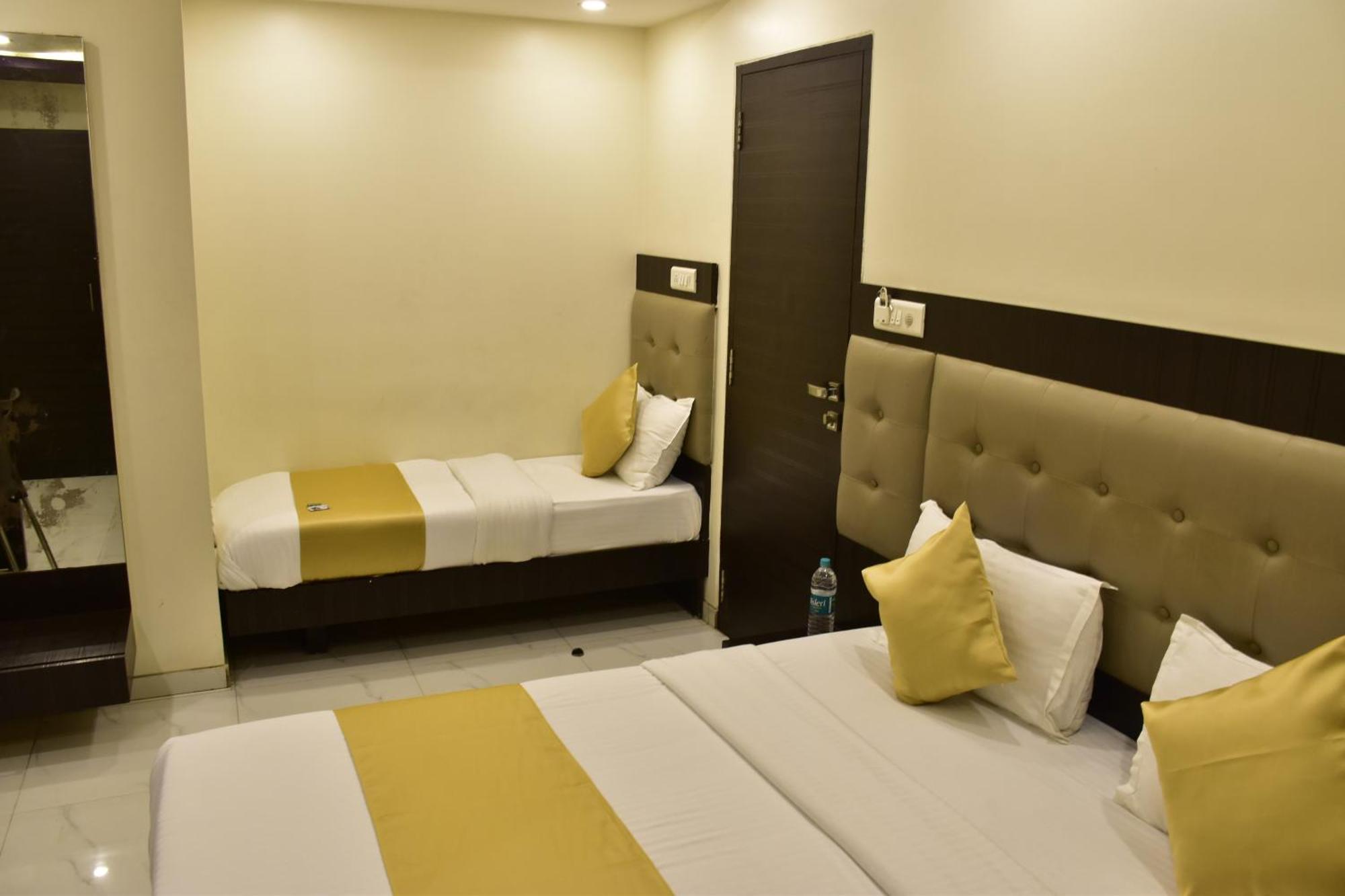 Hotel Bkc Palace Inn - Jio World Convention Center And Us Visa Center హోటల్ బి కే సి ప్యాలెస్ ఇన్ Мумбай Екстериор снимка